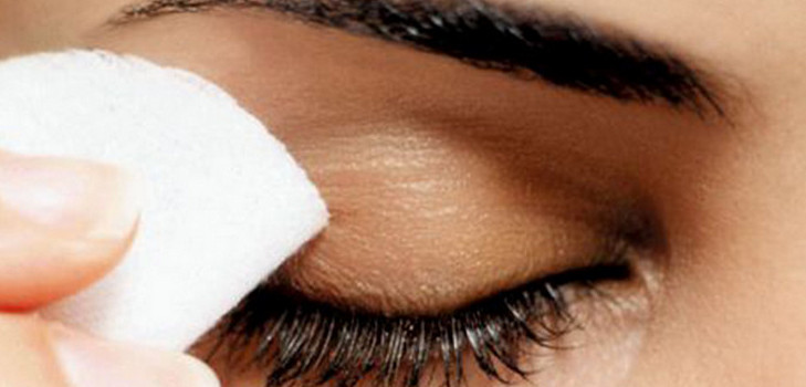 Top-5-tools voor het verwijderen van waterproof make-up