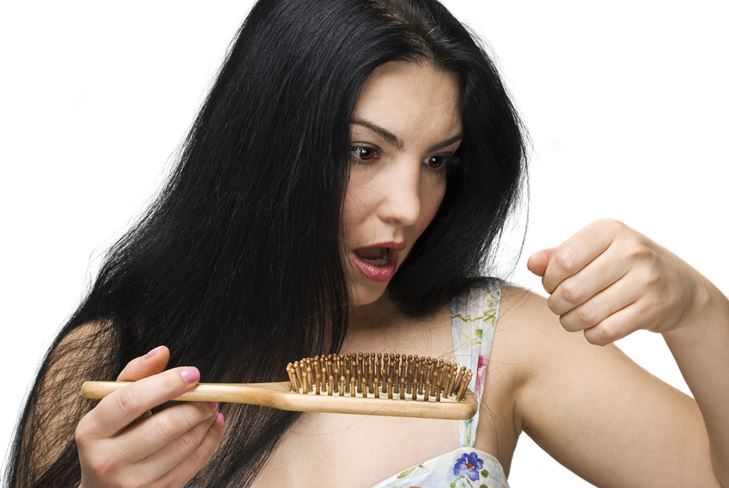Haarverzorging in het koude seizoen thuis