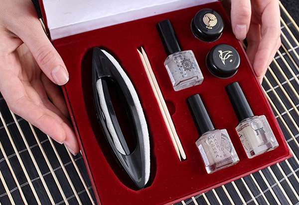 Japanse manicure: thuistechnologie