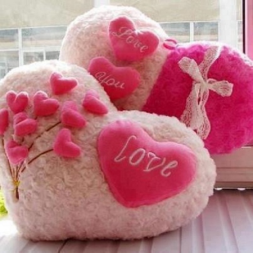 Wat een meisje te geven voor Valentijnsdag: ideeën voor geschenken
