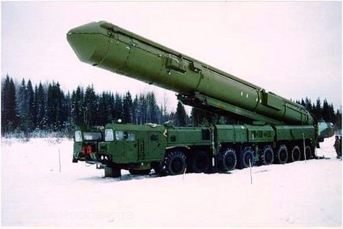 Gefeliciteerd met de Dag van Strategische Missile Forces 2015 in couplet en proza