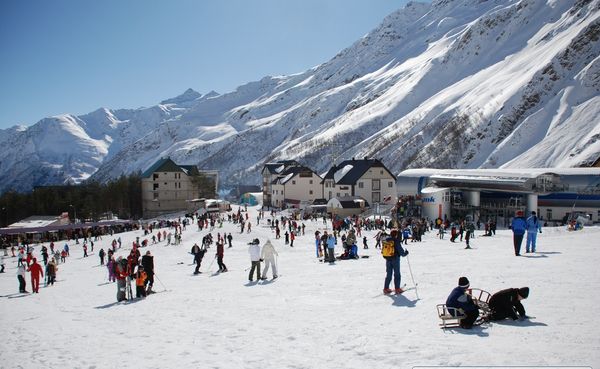 Berg-ski resorts van Rusland de Elbrus-regio