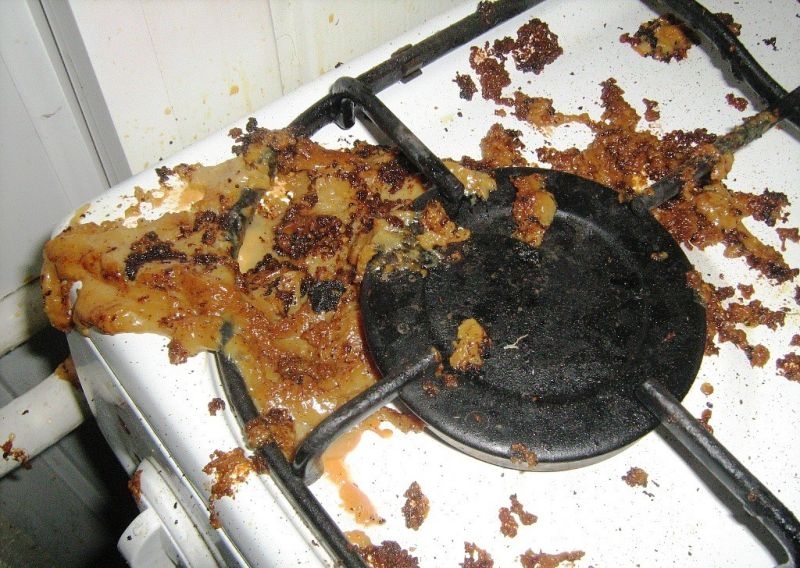 Hoe gecondenseerde melk in een blik te koken?