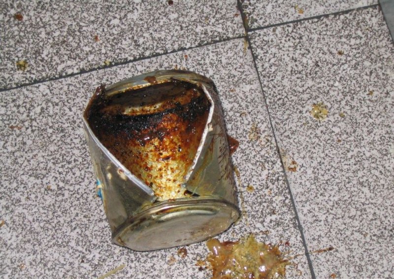 Hoe gecondenseerde melk in een blik te koken?