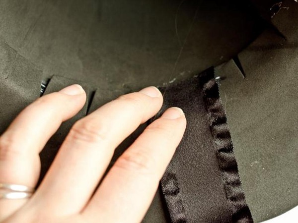 Kostuum voor Halloween 2017 voor meisjes en meisjes