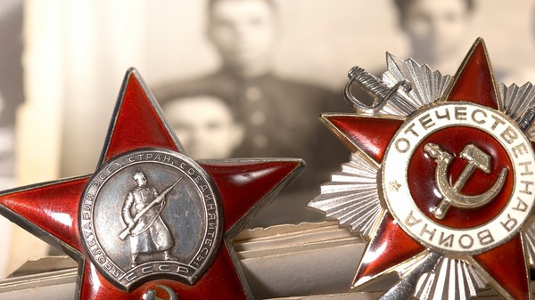 Officiële en korte felicitaties voor de collega's van Day of the Defender of the Fatherland (23 februari)