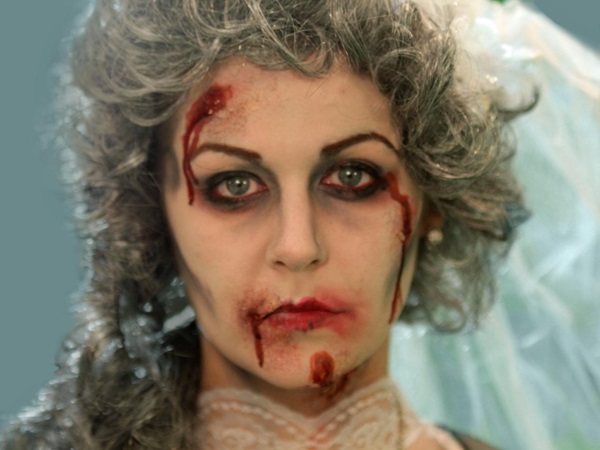 Enge make-up voor Halloween met je eigen handen voor meisjes en meisjes