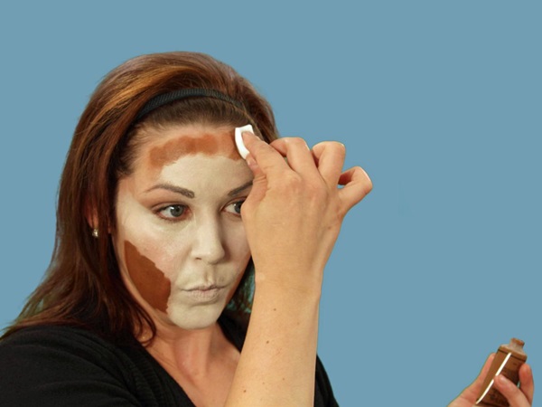 Enge make-up voor Halloween met je eigen handen voor meisjes en meisjes