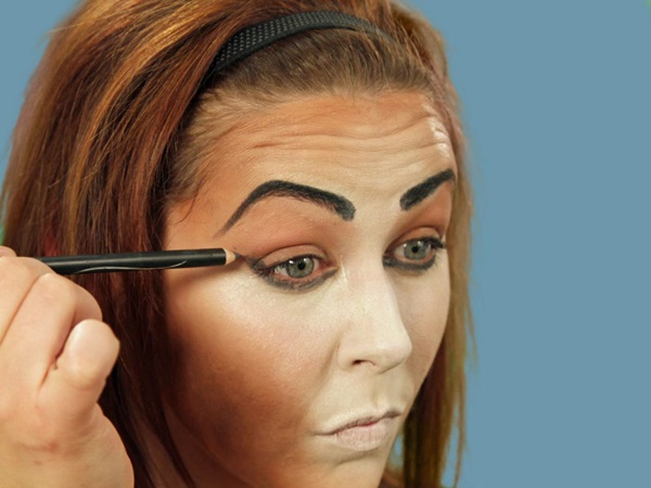Enge make-up voor Halloween met je eigen handen voor meisjes en meisjes