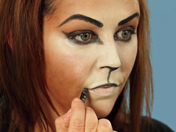 Enge make-up voor Halloween met je eigen handen voor meisjes en meisjes