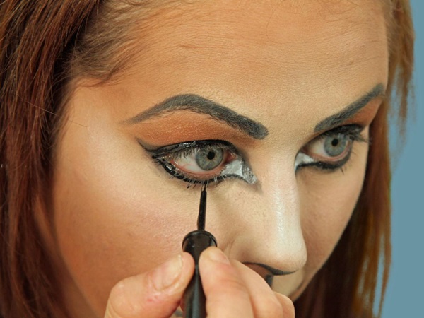 Enge make-up voor Halloween met je eigen handen voor meisjes en meisjes