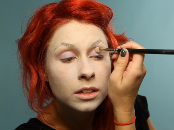 Enge make-up voor Halloween met je eigen handen voor meisjes en meisjes