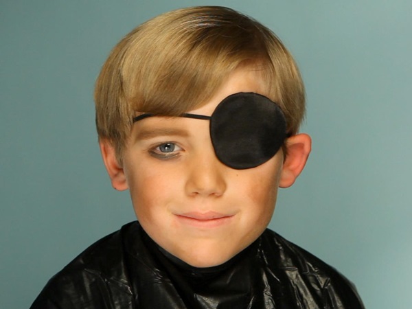 Enge make-up voor Halloween met je eigen handen voor meisjes en meisjes