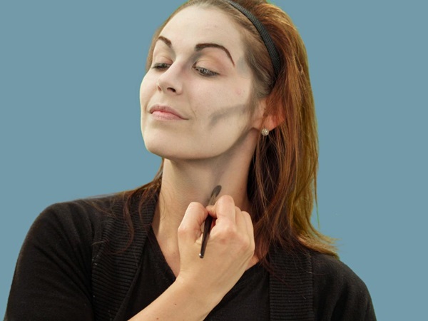 Enge make-up voor Halloween met je eigen handen voor meisjes en meisjes