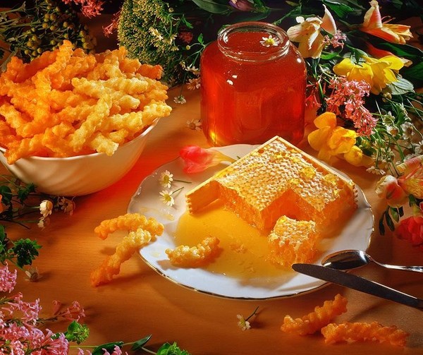 Honey Spas 2016 - geschiedenis, tradities, tekenen, complotten, rituelen, gebeden, gefeliciteerd met een vakantie in coupletten, sms-felicitaties, foto's