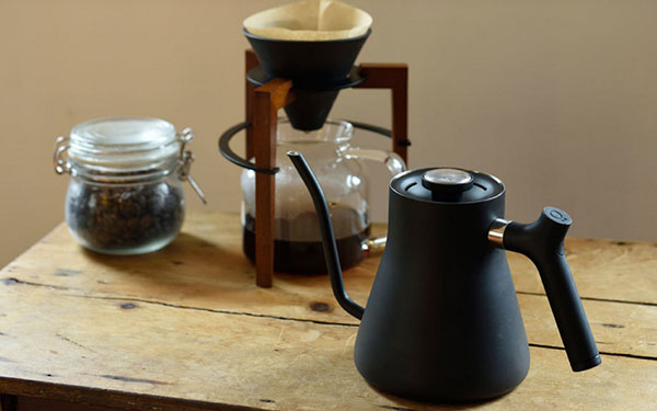 Cadeau voor esthetes: "intelligente" koffiezetapparaat Stagg Ekg