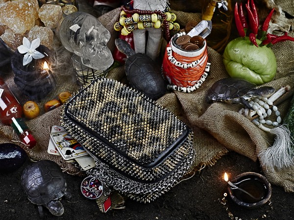 Kussen voor Assepoester: clutch bags Piloutin van Christian Louboutin