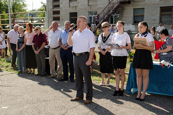Teksten van de plechtige rede op de schoollijn 1 september