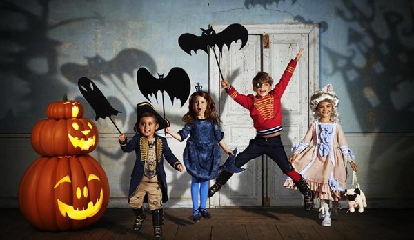 Scenario voor Halloween voor kinderen, tieners, middelbare scholieren, studenten Scenario voor Halloween voor kinderen, tieners, middelbare scholieren, studenten