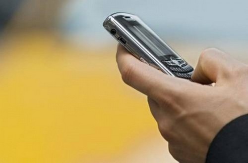 Hoe kunnen abonnees van MTS elkaars accounts aanvullen?