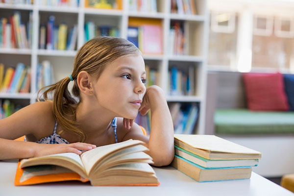 Korte mooie gedichten over de school voor kinderen