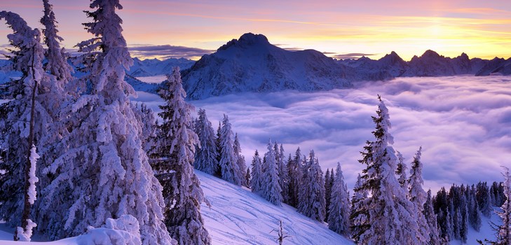 Gedichten over de winter voor kinderen: opties voor de kleuterschool en op school. Mooie korte verzen van Russische klassiekers dichters over de winter