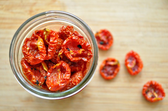 Droog en vries tomaten voor de winter