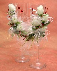 Decoratie van huwelijksglazen