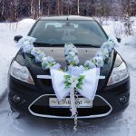 Decoratie van trouwauto's door eigen handen