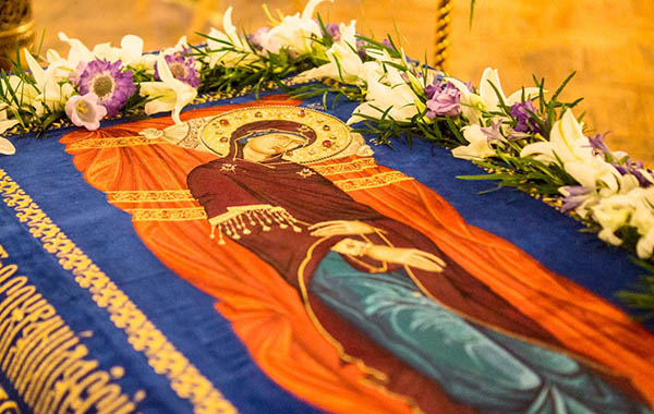Veronderstelling van de Heilige Maagd Maria 2017: tekenen en gefeliciteerd