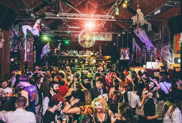 We zullen plezier hebben en vrolijk ... Allerheiligen: waar en hoe Halloween 2016 te ontmoeten