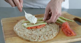 Kookgeheimen: recepten voor de lekkerste gevulde pannenkoeken met foto's en video's