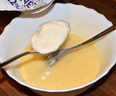 Hoe een charlotte in een multivark te bakken - een stapsgewijs foto-recept Foto van een receptbloktaart in een multivark