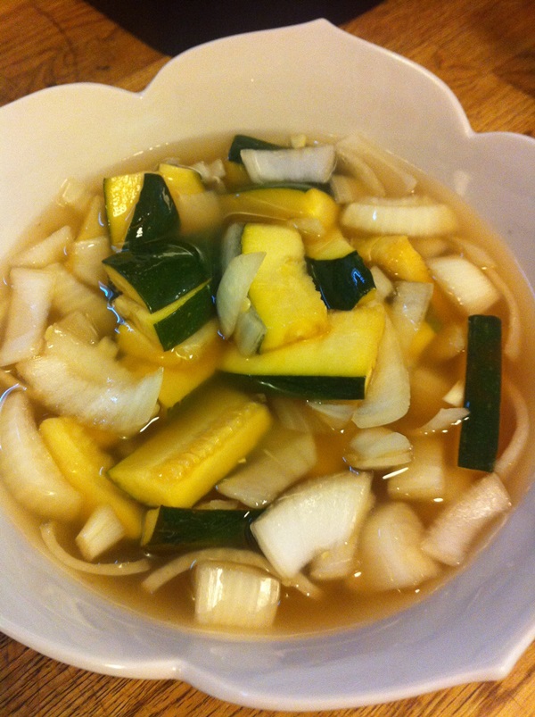 Pittige courgette in het Koreaans - het lekkerste recept voor de winter