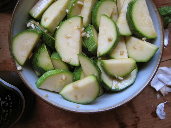 Pittige courgette in het Koreaans - het lekkerste recept voor de winter
