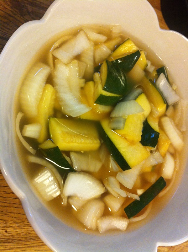 Pittige courgette in het Koreaans - het lekkerste recept voor de winter