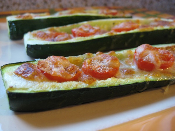 Smakelijke courgette in de oven - recepten