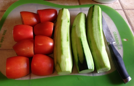 Hoe kom je mooi in komkommers en tomaten
