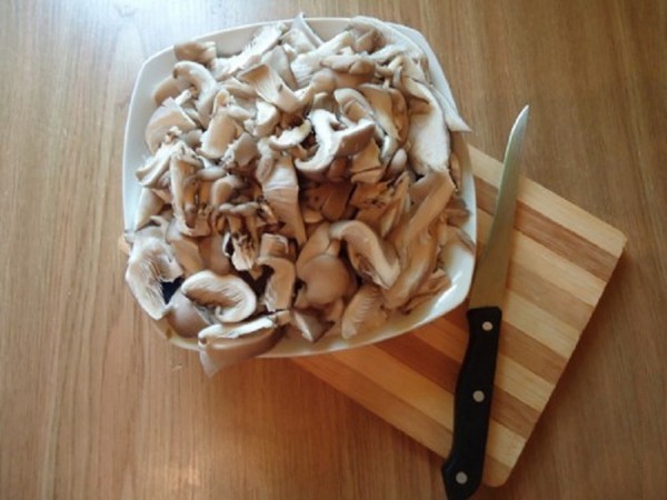 Hoe champignons thuis te maken - recepten voor de winter in banken