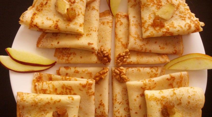 Hoe pannenkoeken op yoghurt te bereiden - de beste recepten met een foto