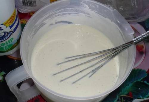 Hoe pannenkoeken op yoghurt te bereiden - de beste recepten met een foto
