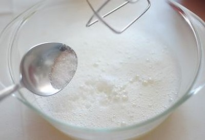 Hoe meringue te koken, een heerlijk recept met een foto