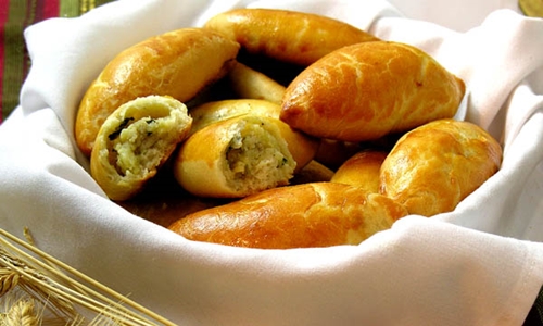 Taarten bakken met aardappelen in de oven - stap voor stap fotorecept Foto van een recept van taarten met aardappelen