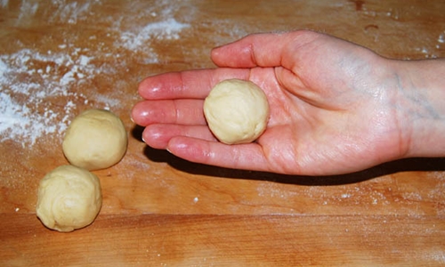 Taarten bakken met aardappelen in de oven - stap voor stap fotorecept Foto van een recept van taarten met aardappelen
