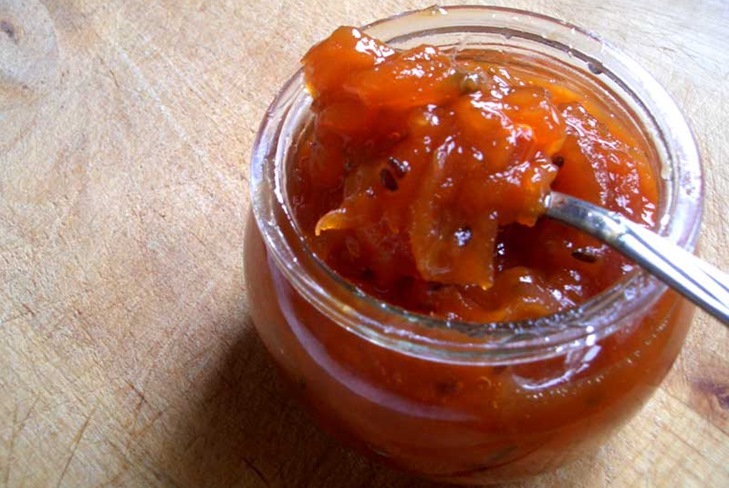 Hoe een bergframbozenjam te koken: een recept met een foto
