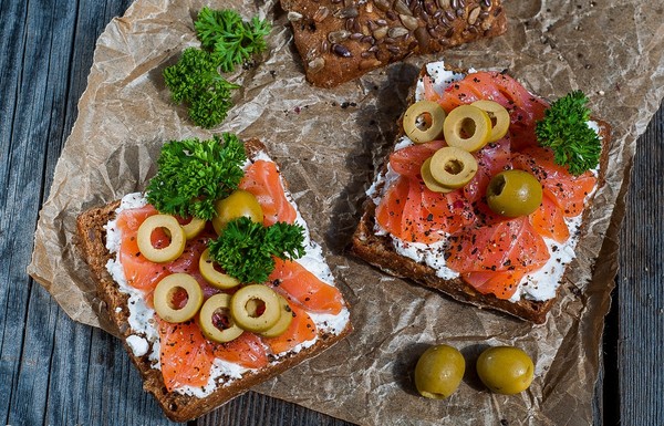 Hoe u zalm in pekel plukt: recepten