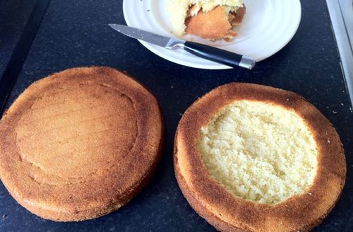 Het recept voor een heerlijke en ongewone cupcake in een multivark - stap voor stap met de foto