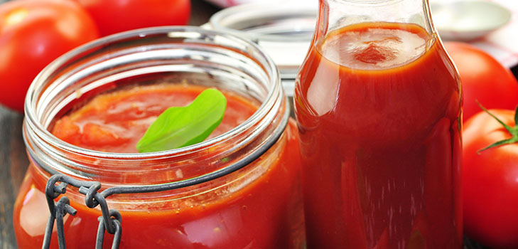 Ketchup door eigen handen van tomaten: stap-voor-stap recepten voor oogsten voor de winter