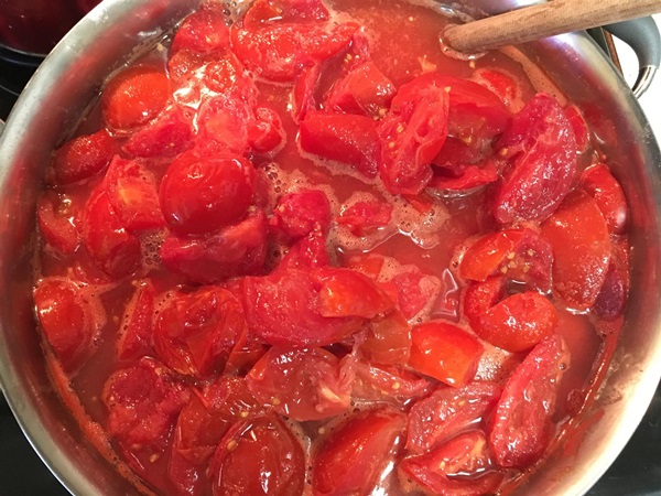 Ketchup door eigen handen van tomaten: stap-voor-stap recepten voor oogsten voor de winter