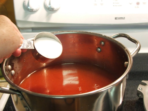 Ketchup door eigen handen van tomaten: stap-voor-stap recepten voor oogsten voor de winter
